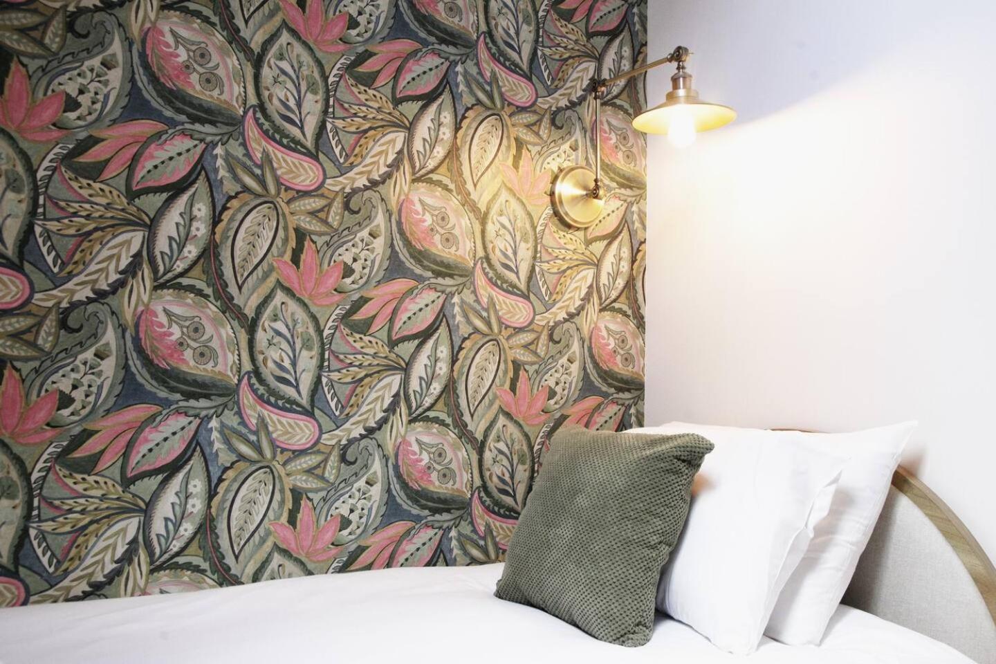 Pass The Keys Apartment 3 Old Conservative Club In Historic Town Caernarfon Eksteriør billede